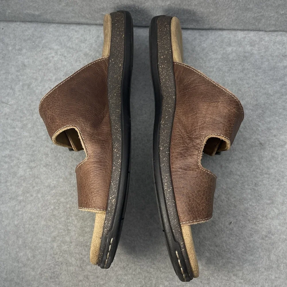GH Bass & Co Men's 9M Brown Leather Slides double buckle Walking Sandal Casual